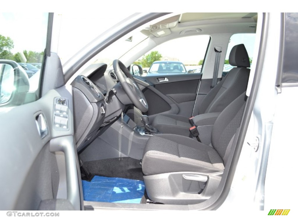 Black Interior 2013 Volkswagen Tiguan S Photo #67930688