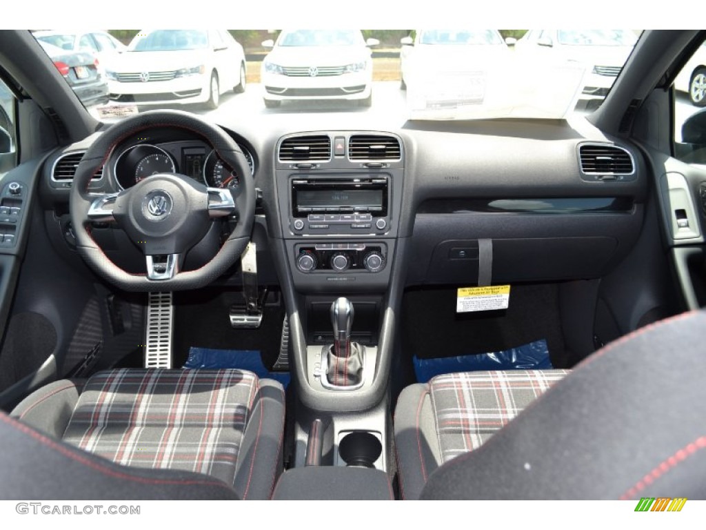 2013 Volkswagen GTI 4 Door Interlagos Plaid Cloth Dashboard Photo #67930928