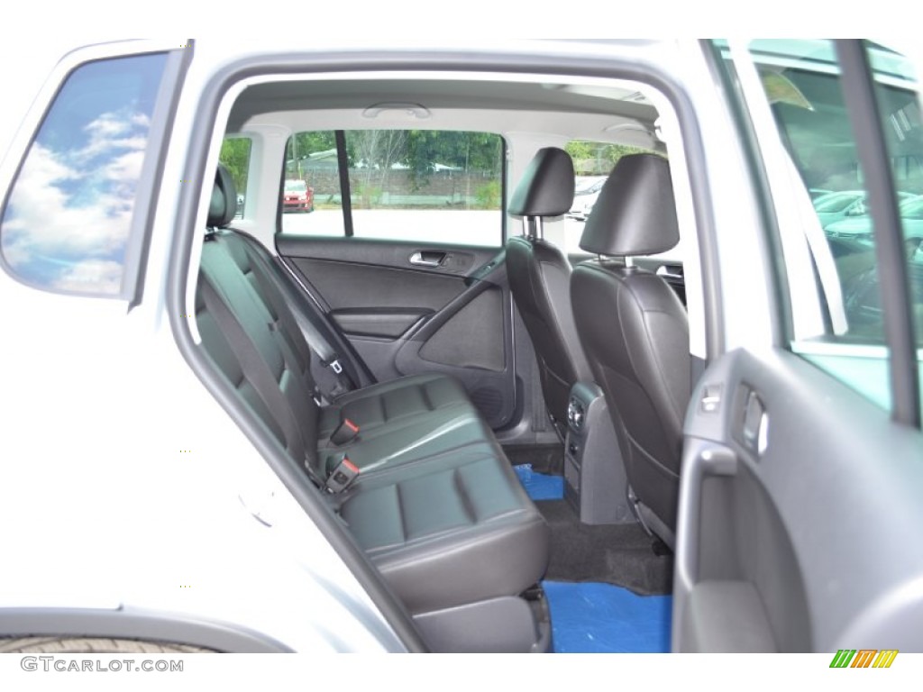 Black Interior 2013 Volkswagen Tiguan SE 4Motion Photo #67930976