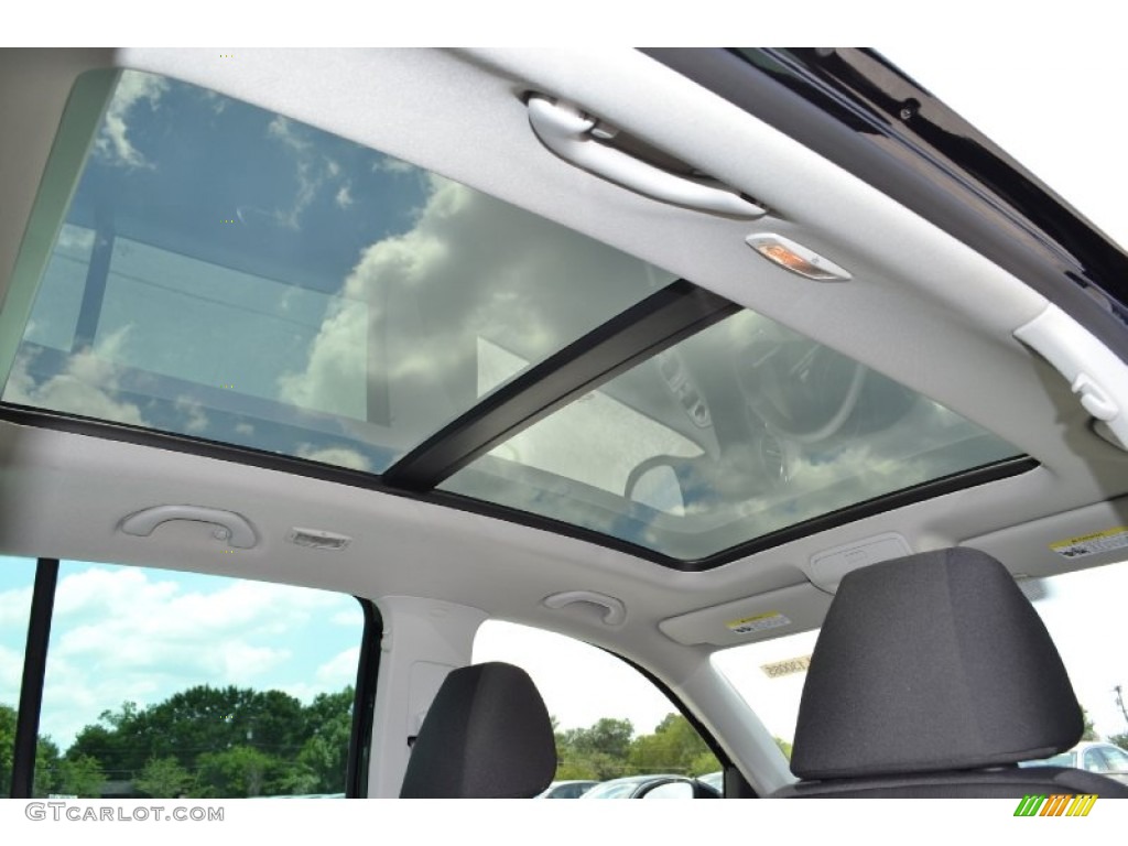 2013 Volkswagen Tiguan S Sunroof Photo #67931045