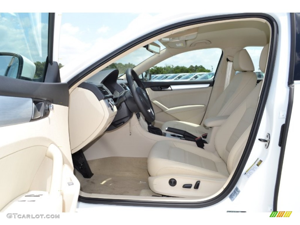 Cornsilk Beige Interior 2013 Volkswagen Passat 2.5L SE Photo #67931078