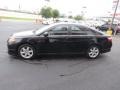 Black - Camry SE Photo No. 4