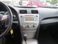 Black - Camry SE Photo No. 17