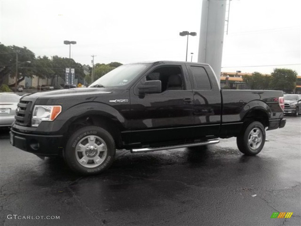 2010 F150 STX SuperCab - Tuxedo Black / Medium Stone photo #6