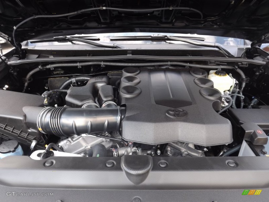 2012 Toyota 4Runner SR5 Engine Photos