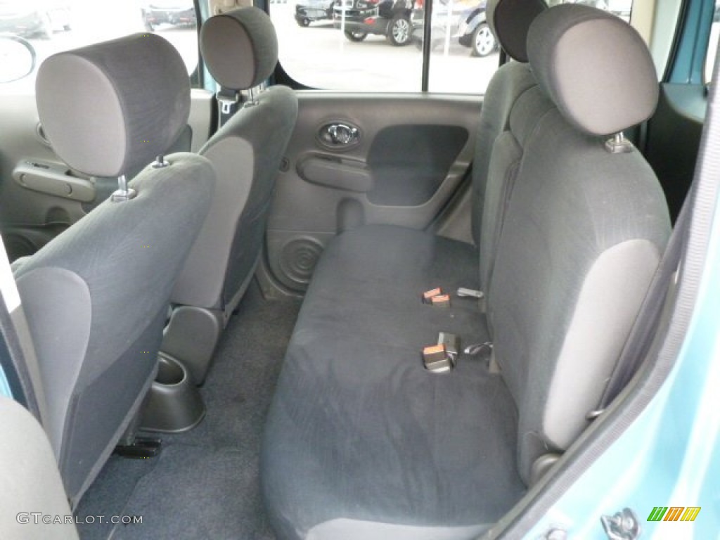 2011 Nissan Cube 1.8 S Rear Seat Photos