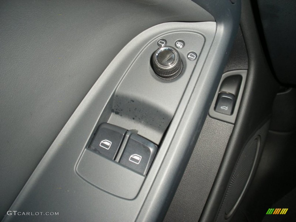 2010 Audi S5 4.2 FSI quattro Coupe Controls Photo #67940012