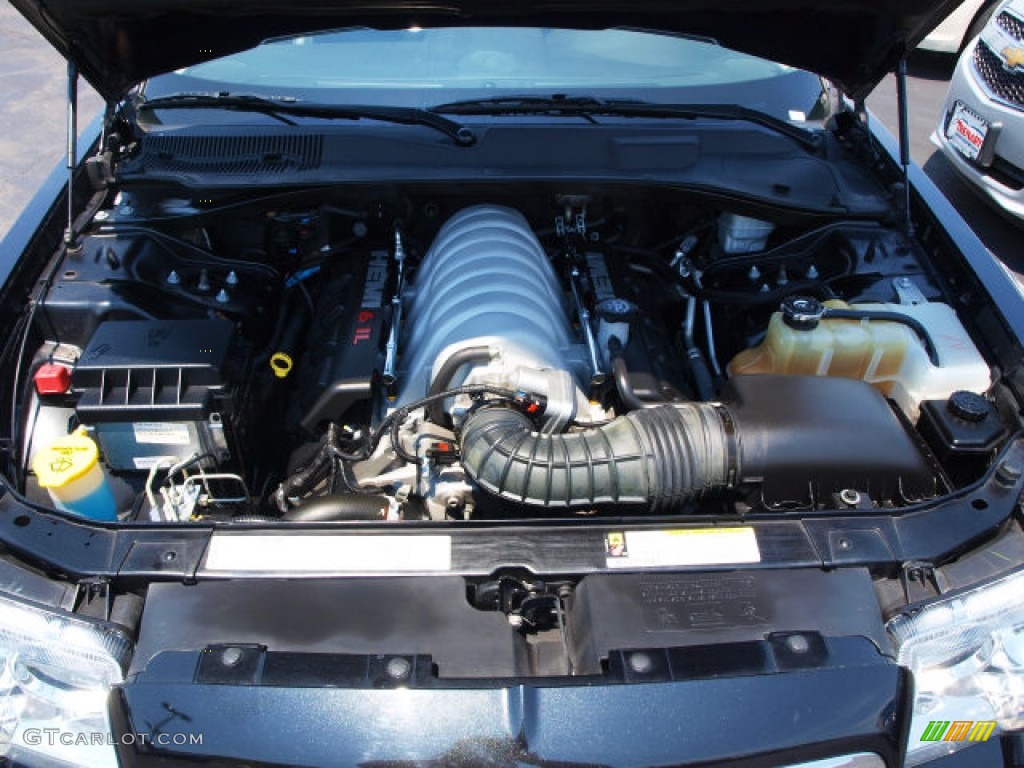 2007 Chrysler 300 C SRT8 Engine Photos