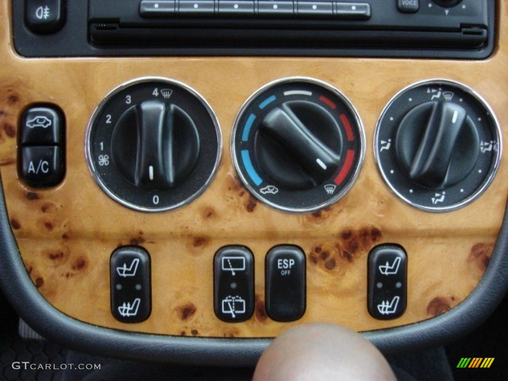 2001 Mercedes-Benz ML 320 4Matic Controls Photo #67942997