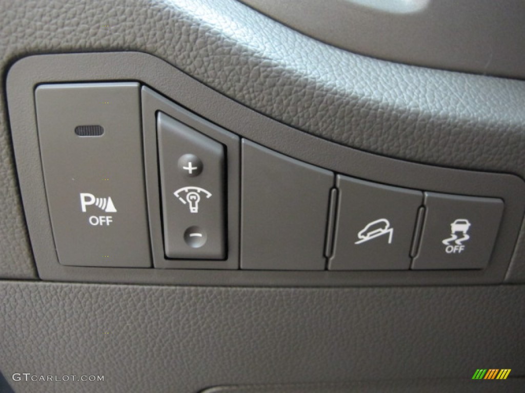 2012 Kia Sportage EX Controls Photo #67945271