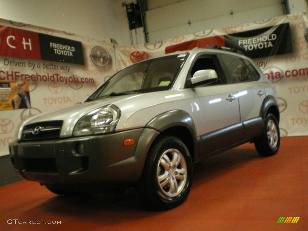 2007 Tucson SE 4WD - Platinum Metallic / Gray photo #1