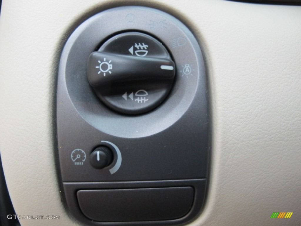 2005 Jaguar X-Type 3.0 Controls Photo #67945622