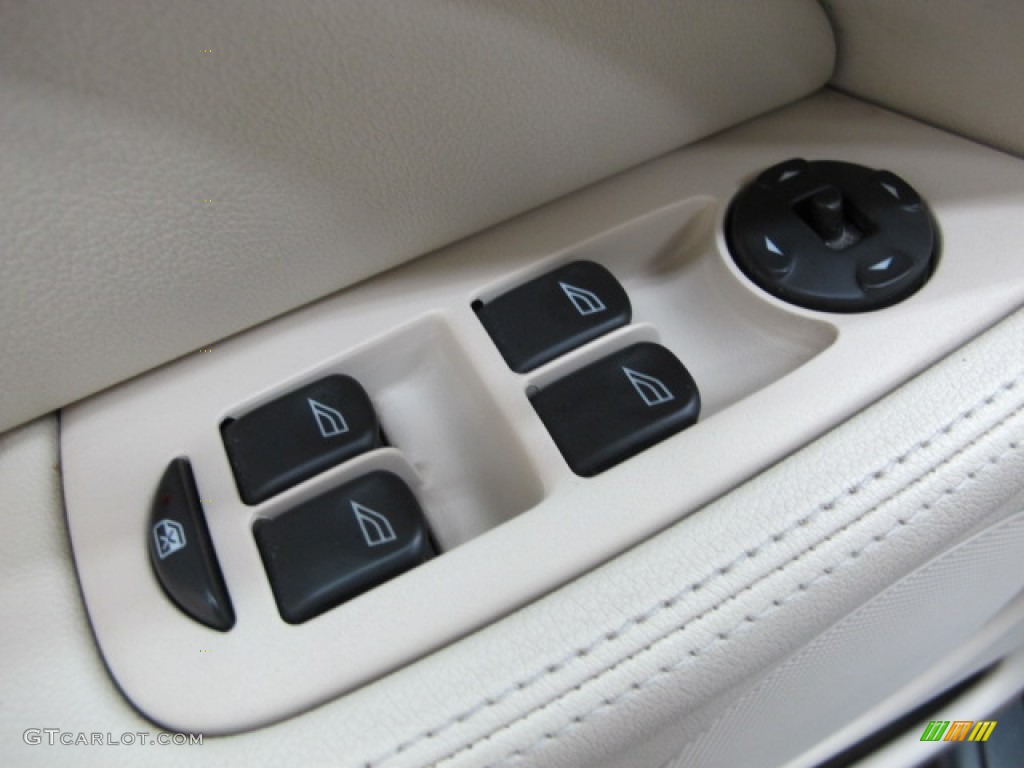 2005 Jaguar X-Type 3.0 Controls Photo #67945631