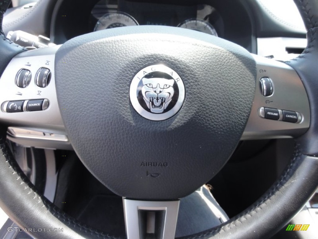 2010 Jaguar XF Premium Sport Sedan Controls Photo #67949036