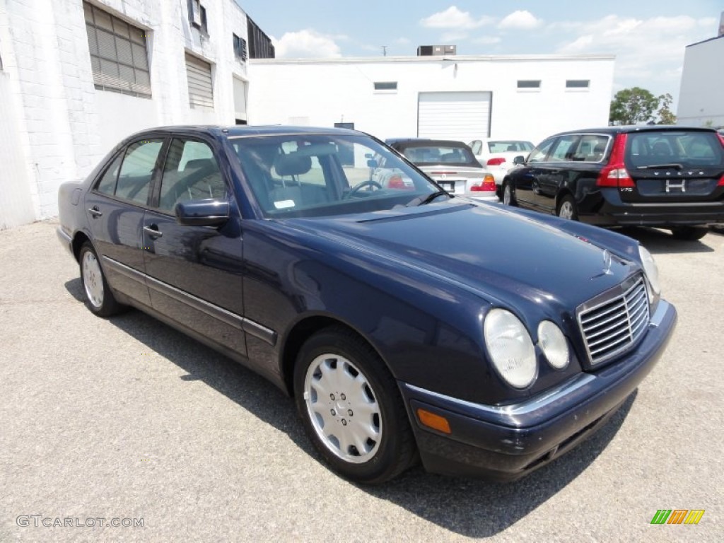 1998 E 320 Sedan - Midnight Blue / Grey photo #5