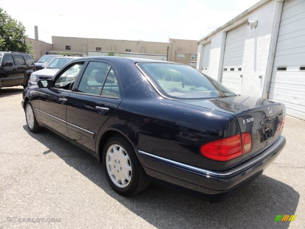 1998 E 320 Sedan - Midnight Blue / Grey photo #11