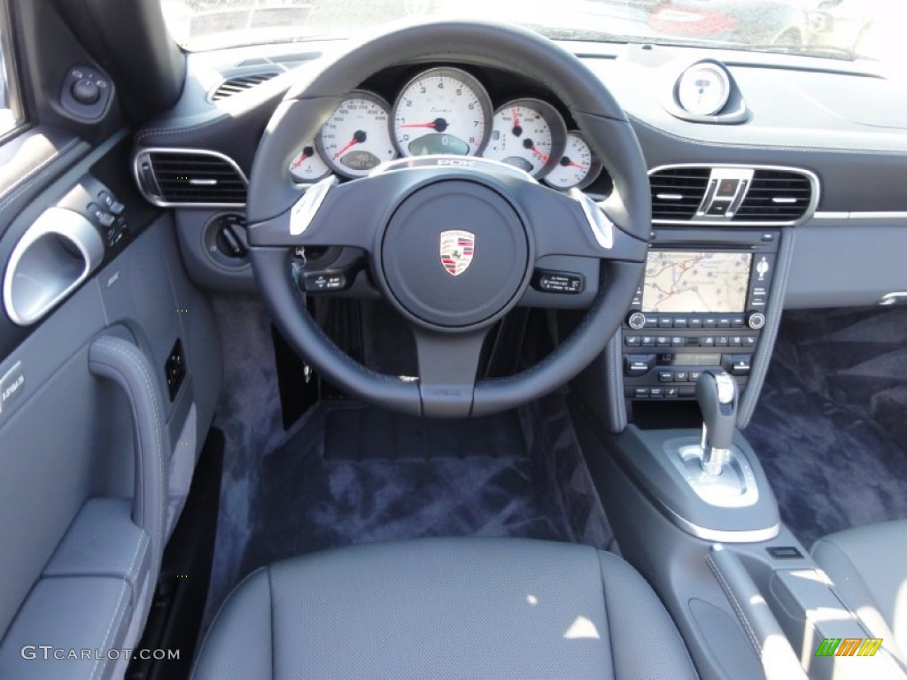 2011 Porsche 911 Turbo Cabriolet Black/Stone Grey Steering Wheel Photo #67950505