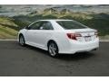 Super White - Camry SE Photo No. 3