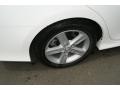 Super White - Camry SE Photo No. 10