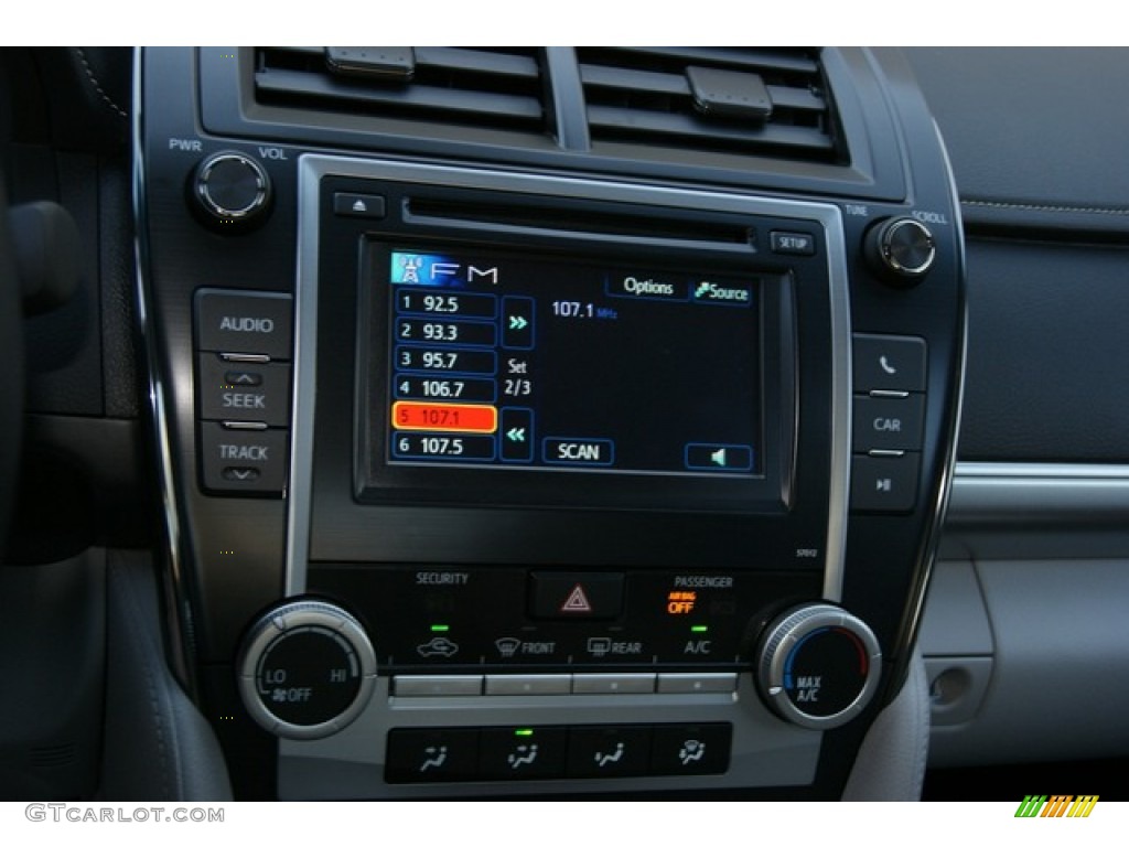 2012 Toyota Camry LE Controls Photo #67953803