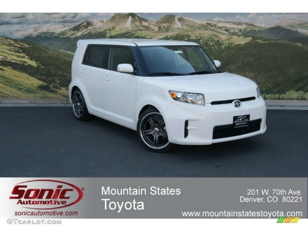 Super White Scion xB