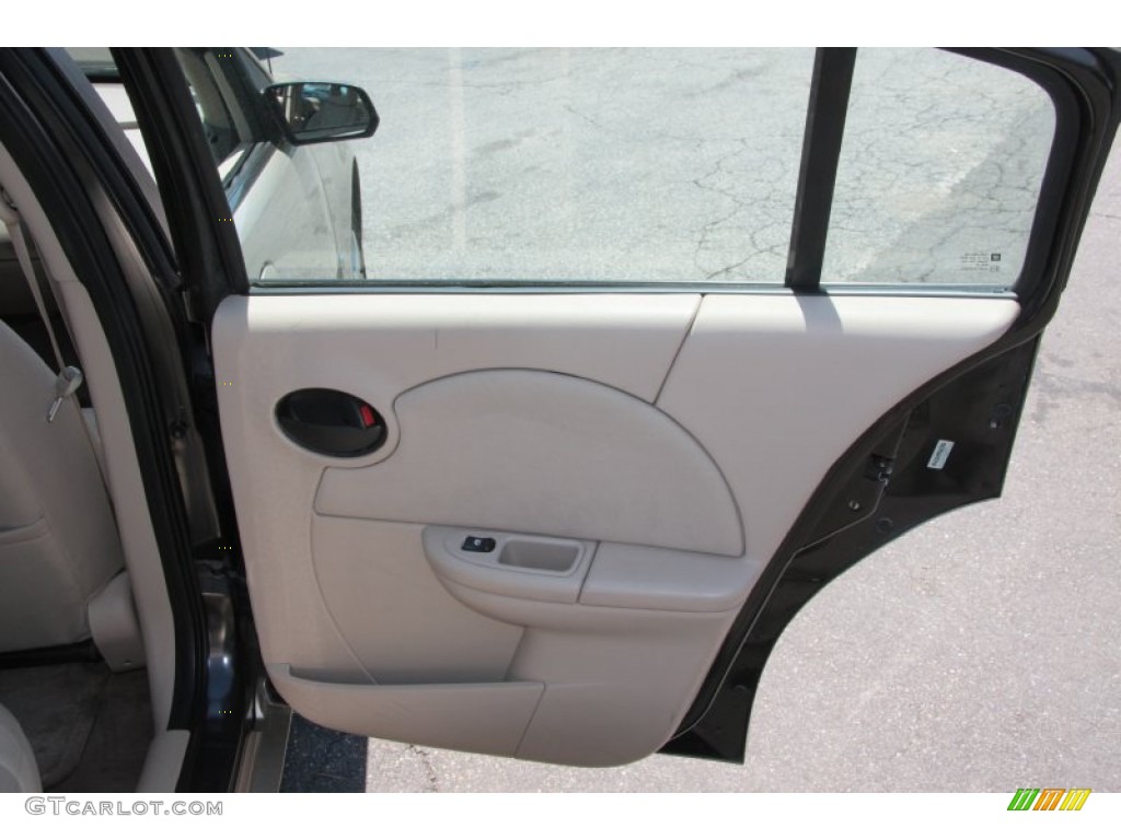 2005 Saturn ION 2 Sedan Tan Door Panel Photo #67955963