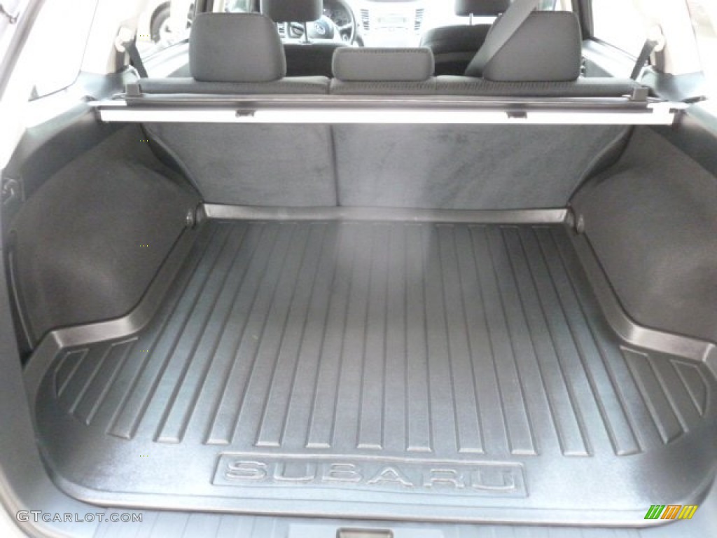 2010 Subaru Outback 2.5i Premium Wagon Trunk Photo #67957220