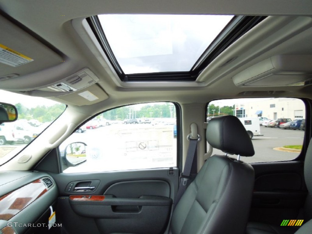 2013 Chevrolet Avalanche LTZ 4x4 Black Diamond Edition Sunroof Photo #67957994
