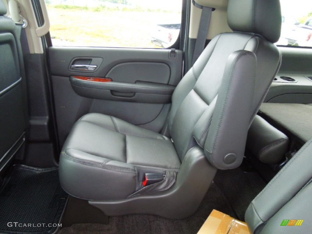 2013 Chevrolet Suburban LTZ 4x4 Rear Seat Photo #67958270