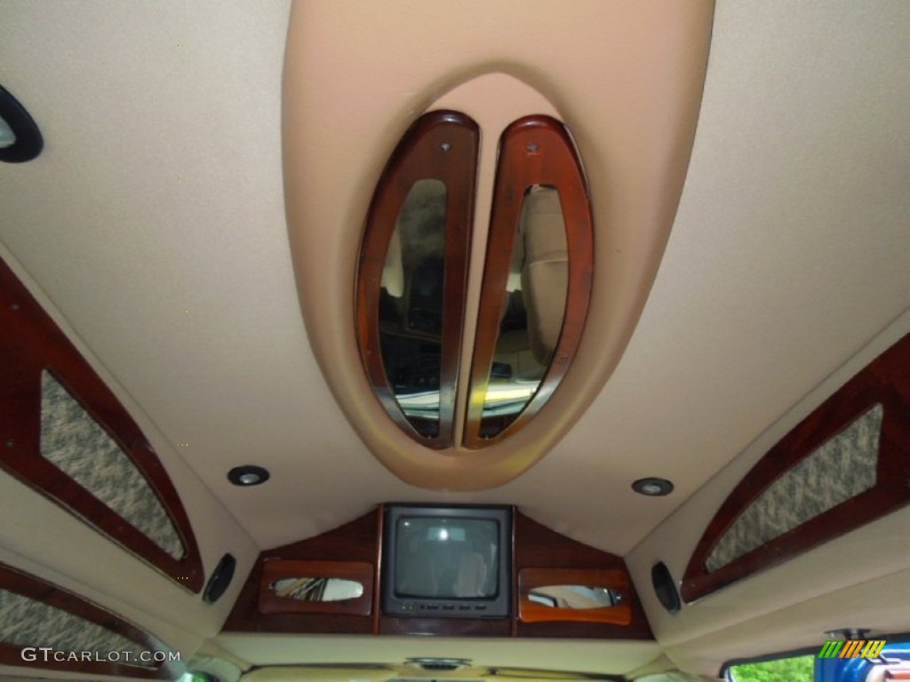 Neutral Interior 2000 Chevrolet Express G1500 Passenger Conversion Van Photo #67958756