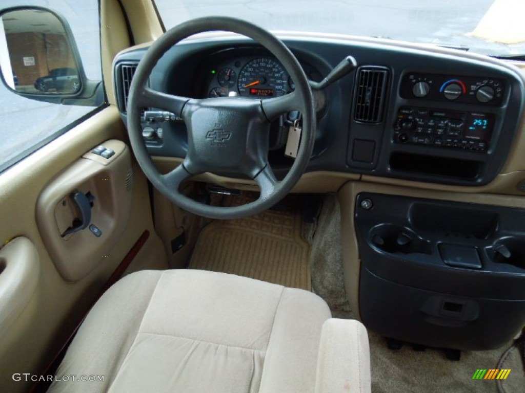 2000 Express G1500 Passenger Conversion Van - Indigo Blue Metallic / Neutral photo #19