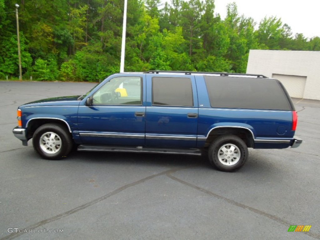 Indigo Blue Metallic 1999 Chevrolet Suburban C1500 LS Exterior Photo #67959107