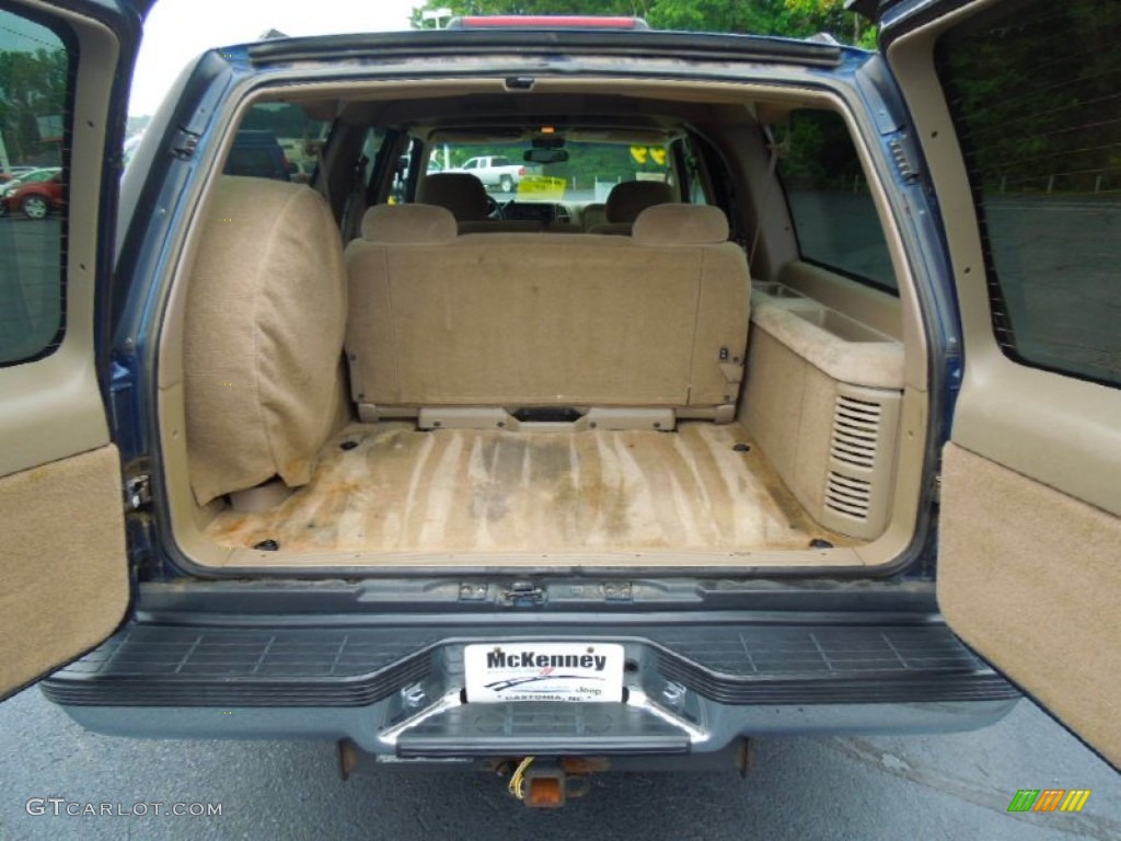 1999 Chevrolet Suburban C1500 LS Trunk Photos