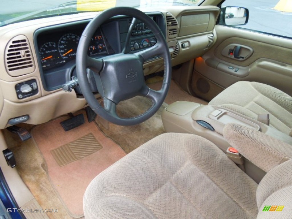 1999 Chevrolet Suburban C1500 LS Interior Color Photos
