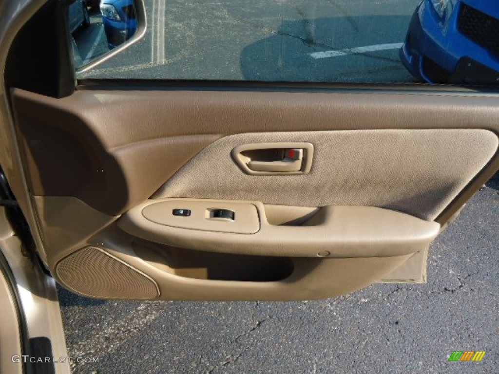 2000 Camry LE - Champagne / Oak photo #7