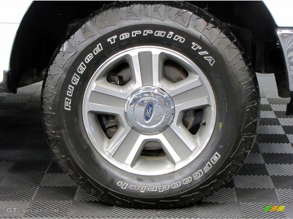 2006 F150 XLT SuperCrew 4x4 - Oxford White / Medium/Dark Flint photo #41