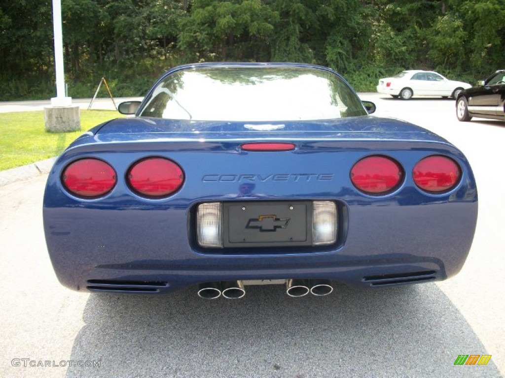 2004 Corvette Coupe - LeMans Blue Metallic / Light Oak photo #4