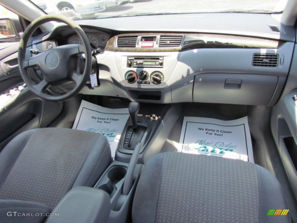 2002 Lancer ES - Munich Silver Metallic / Gray photo #17