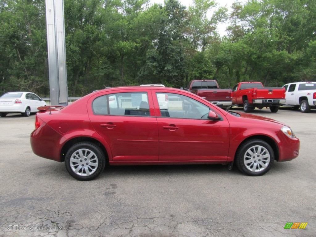 2010 Cobalt LT Sedan - Crystal Red Tintcoat Metallic / Gray photo #5