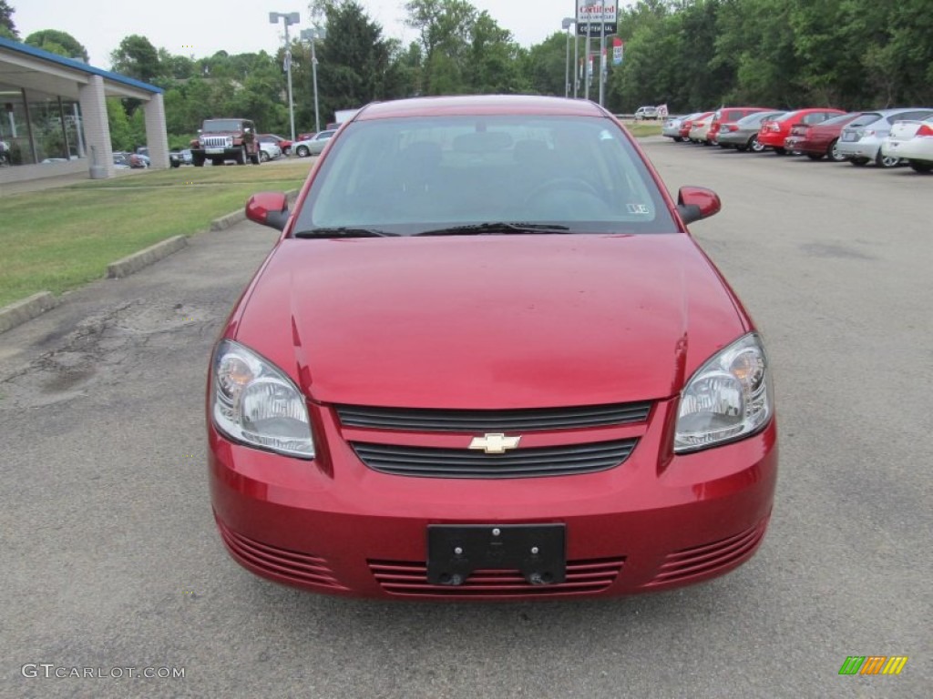 2010 Cobalt LT Sedan - Crystal Red Tintcoat Metallic / Gray photo #7
