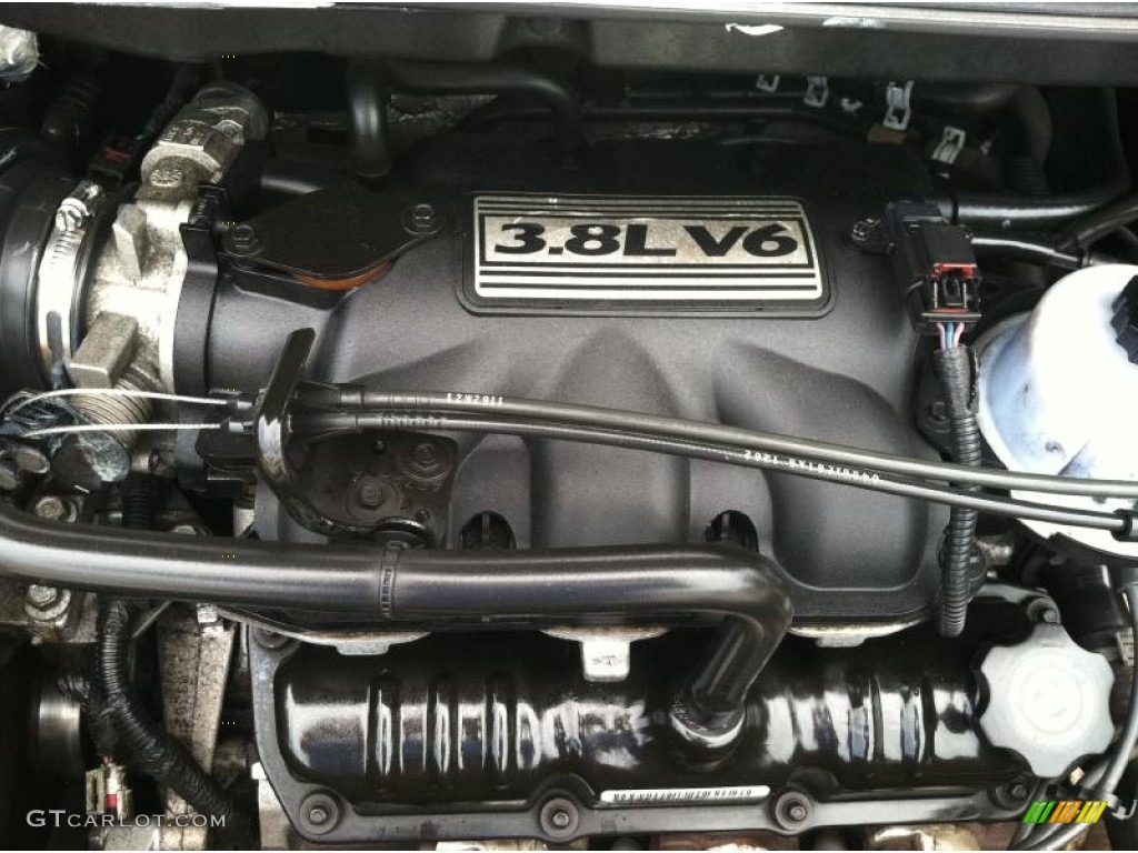 2002 Chrysler Town & Country Limited 3.8 Liter OHV 12-Valve V6 Engine Photo #67972021