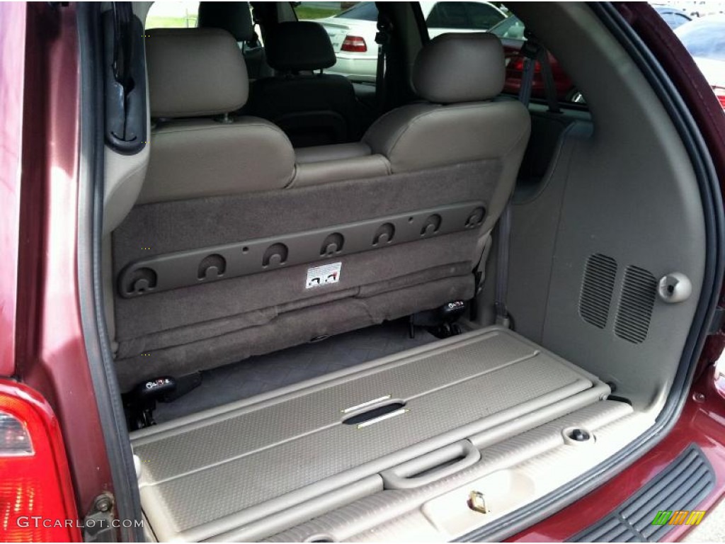 2002 Chrysler Town & Country Limited Trunk Photo #67972037