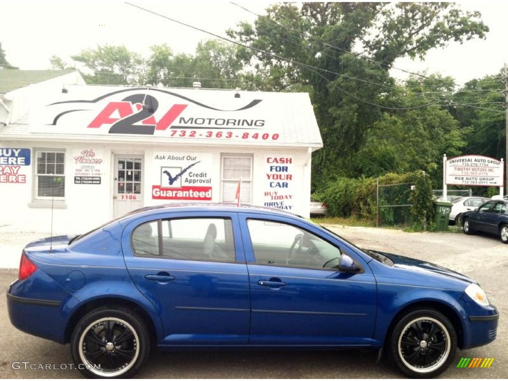 2005 Cobalt Sedan - Arrival Blue Metallic / Gray photo #8