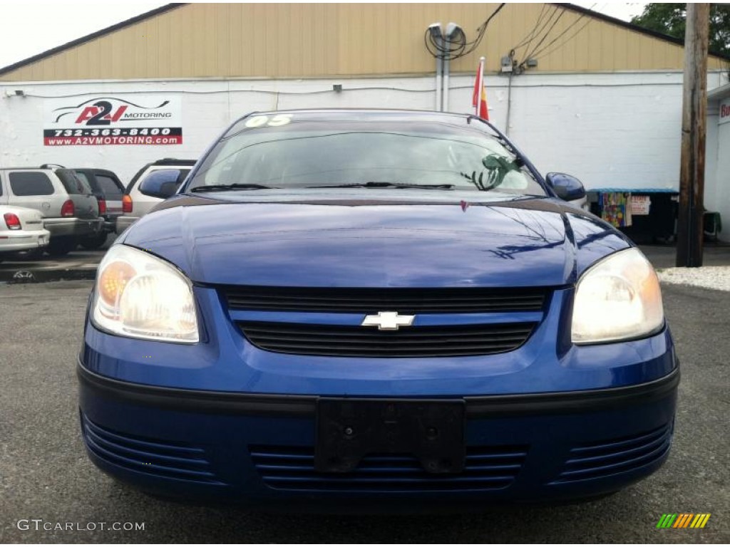 2005 Cobalt Sedan - Arrival Blue Metallic / Gray photo #9