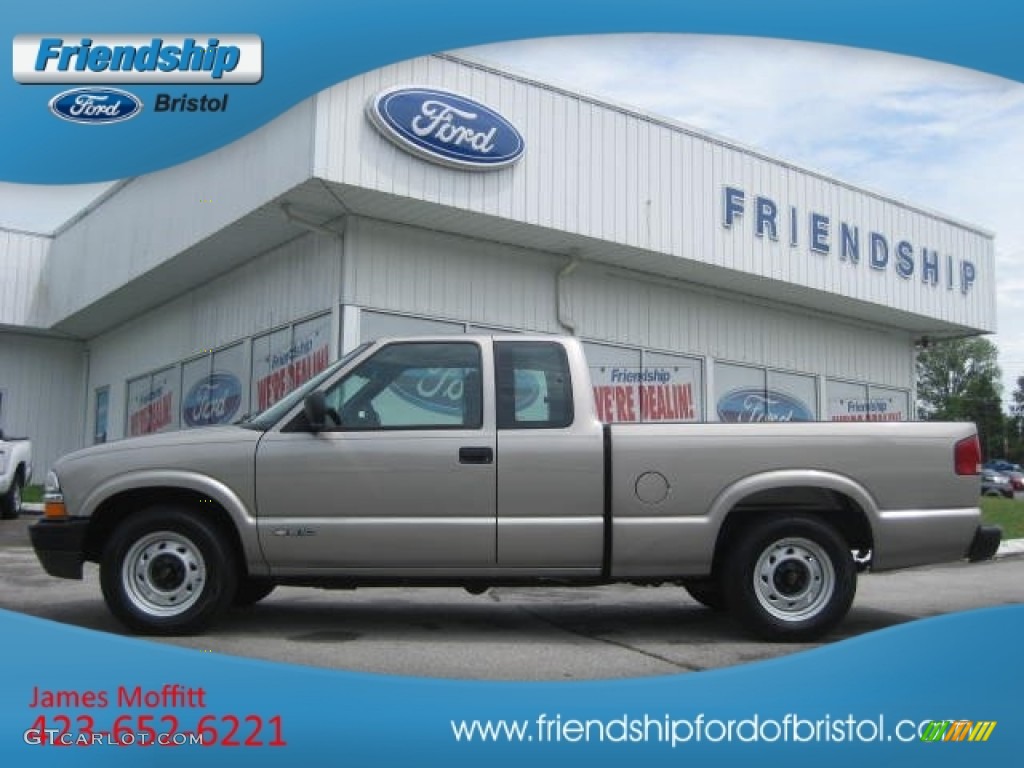 2002 S10 Extended Cab - Light Pewter Metallic / Graphite photo #1
