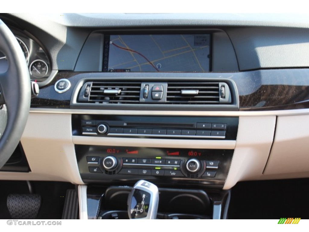 2012 BMW 5 Series 550i xDrive Sedan Controls Photo #67979465