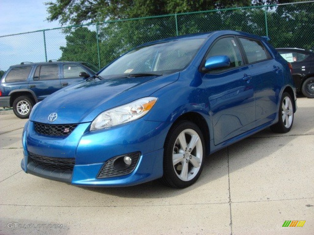 2010 Matrix S - Blue Streak Metallic / Ash Gray photo #7