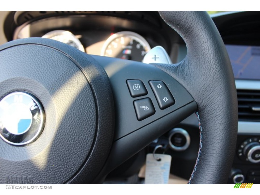 2010 BMW M5 Standard M5 Model Controls Photo #67980974