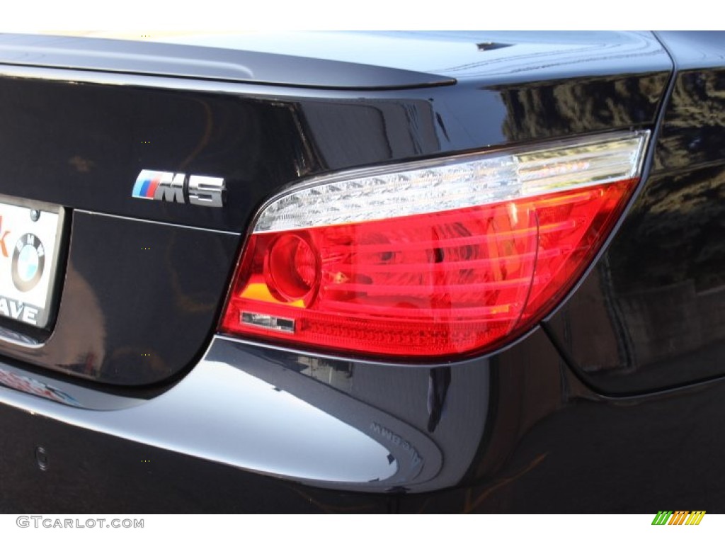 2010 BMW M5 Standard M5 Model Marks and Logos Photo #67981010