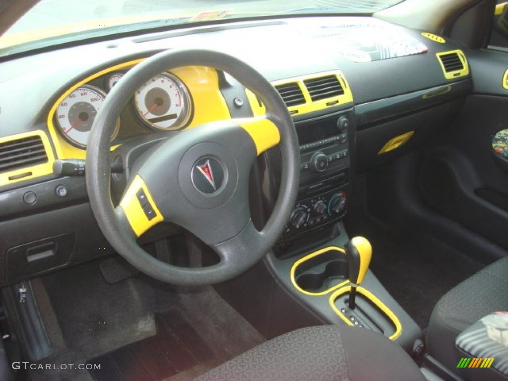 2007 G5  - Competition Yellow / Ebony photo #9